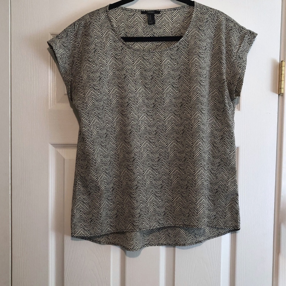 📦DONATED [FOREVER21] Cap-sleeve Tee